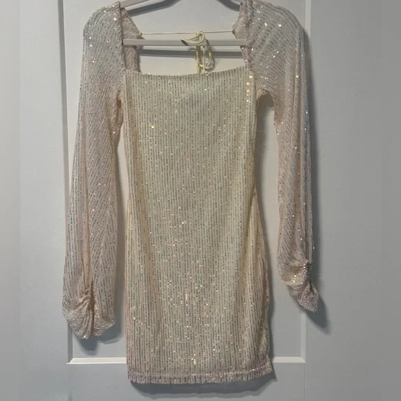 Lucy in the Sky Shantelle Sequin Mini Dress Size S Champage Sparkle Tie Back - Picture 4 of 10